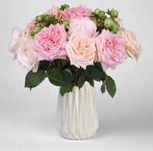 Load image into Gallery viewer, CLASSICAL ROMANCE BOUQUET (Fragrant)
